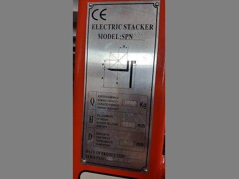 YARI AKÜLÜ İSTİF MAKİNASI